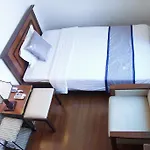 Business Hotel